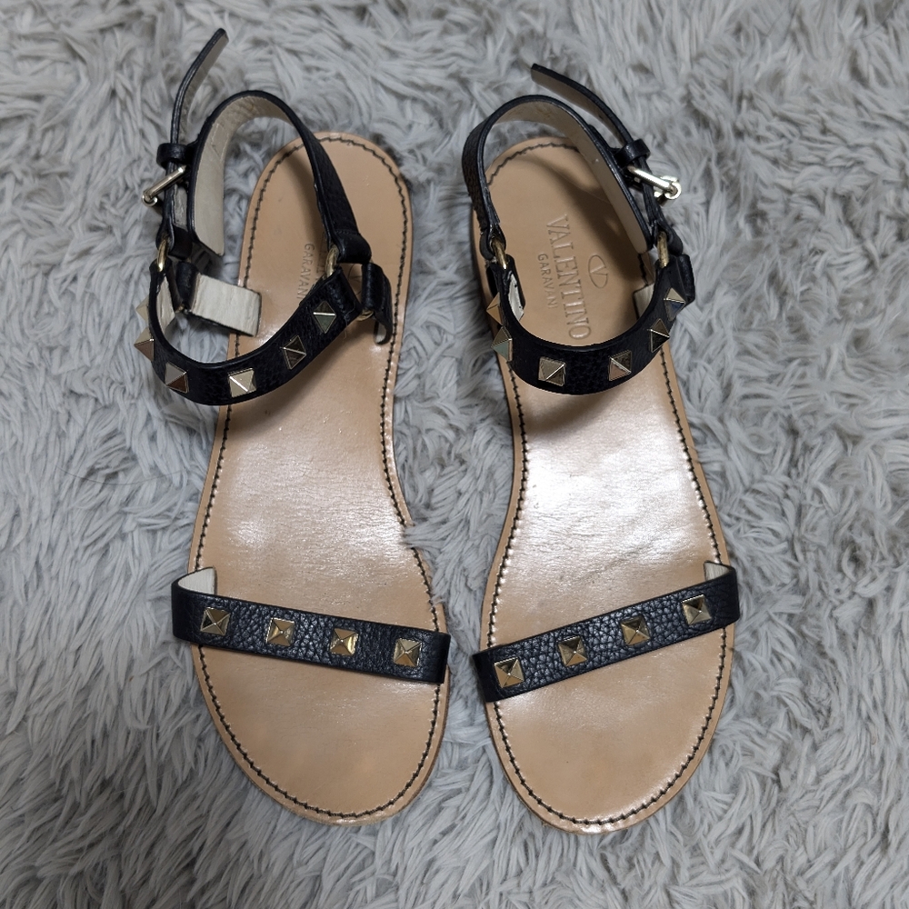 Valentino Garavani Leather Studded Accents Sandals